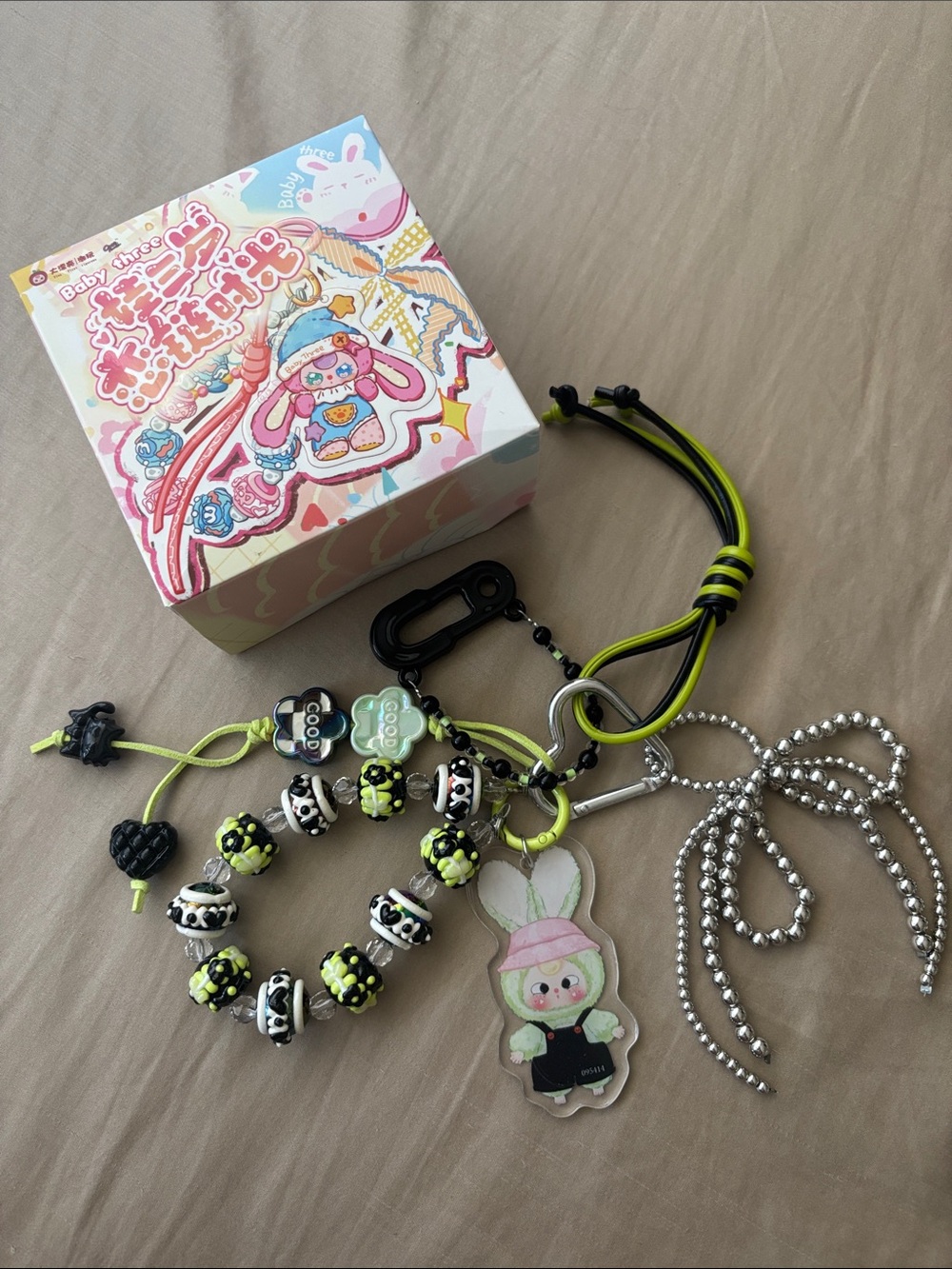 Baby Three- Love Chain Time Confirmed Blind Bag- Green and Black